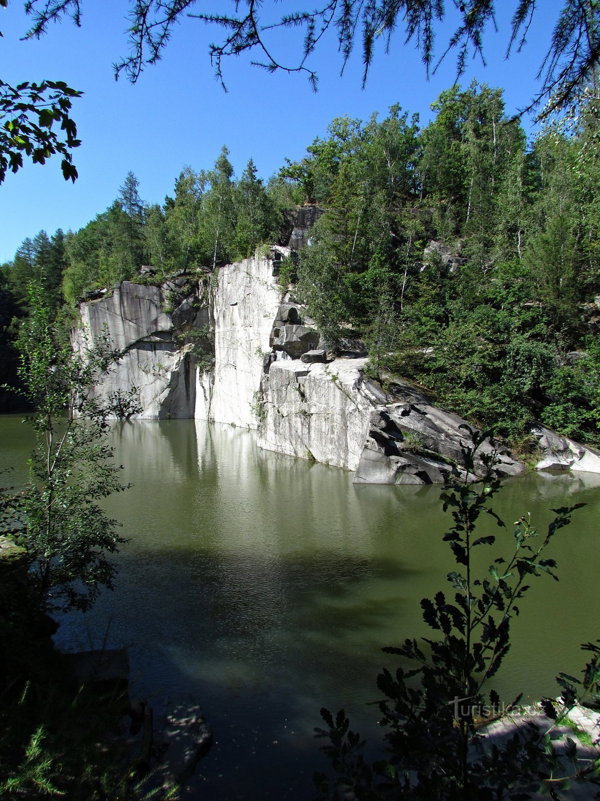 Overstroomde steengroeve Rampa