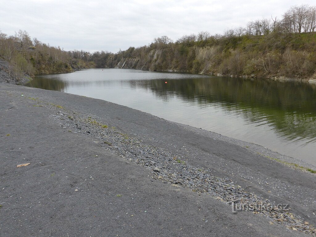 The flooded quarry Šífr and its relatives.