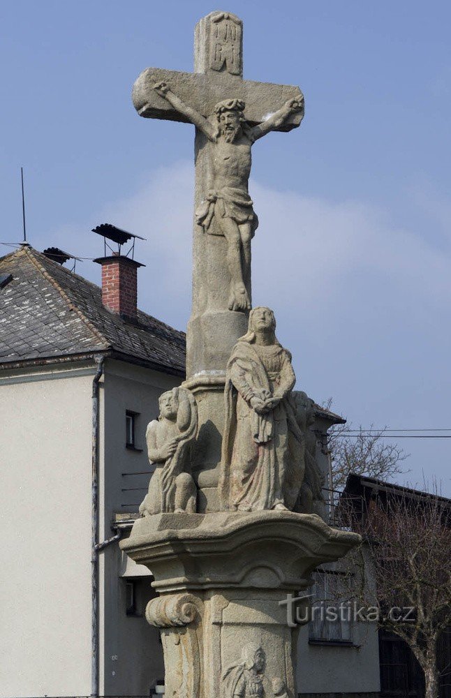 Chor - Kreuz mit der Jungfrau Maria der Schmerzen