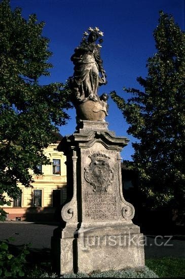 Zbraslavice, estátua imaculada
