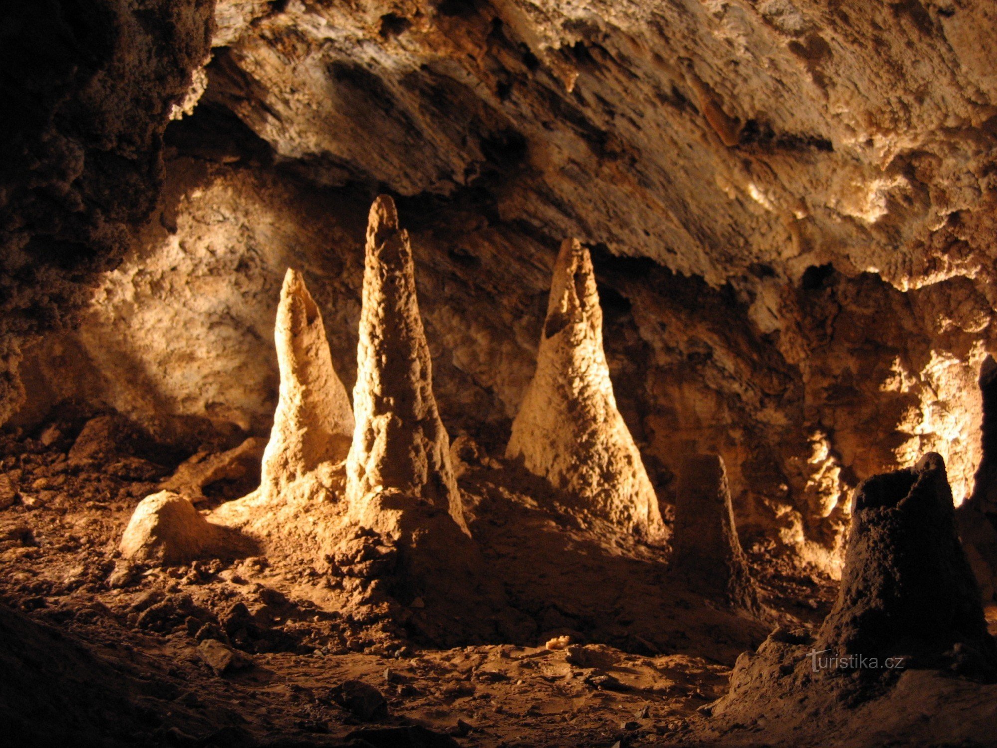 Cavernas de aragonita Zbrašov em Teplice