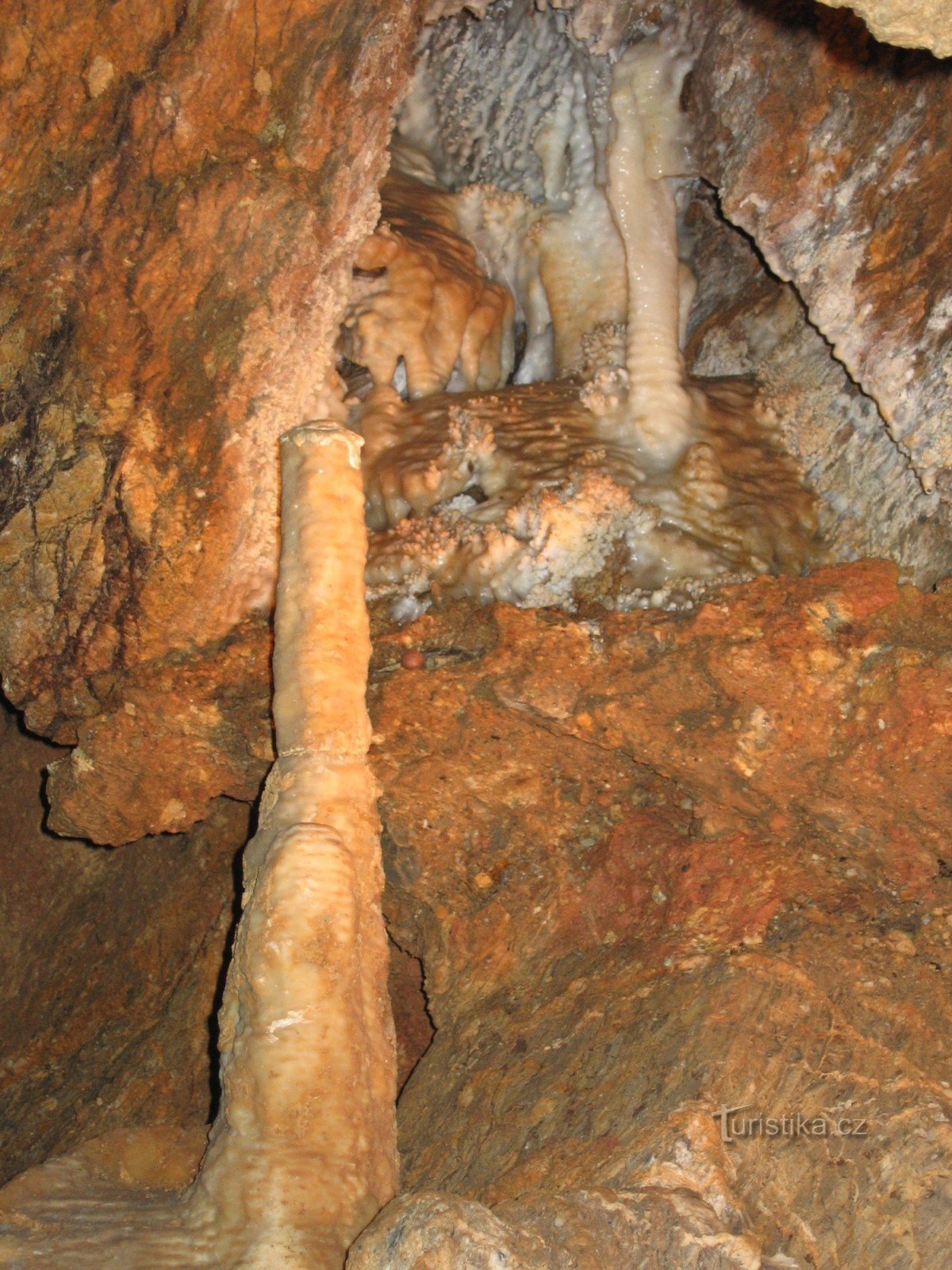 Cuevas de aragonito de Zbrašov en Teplice