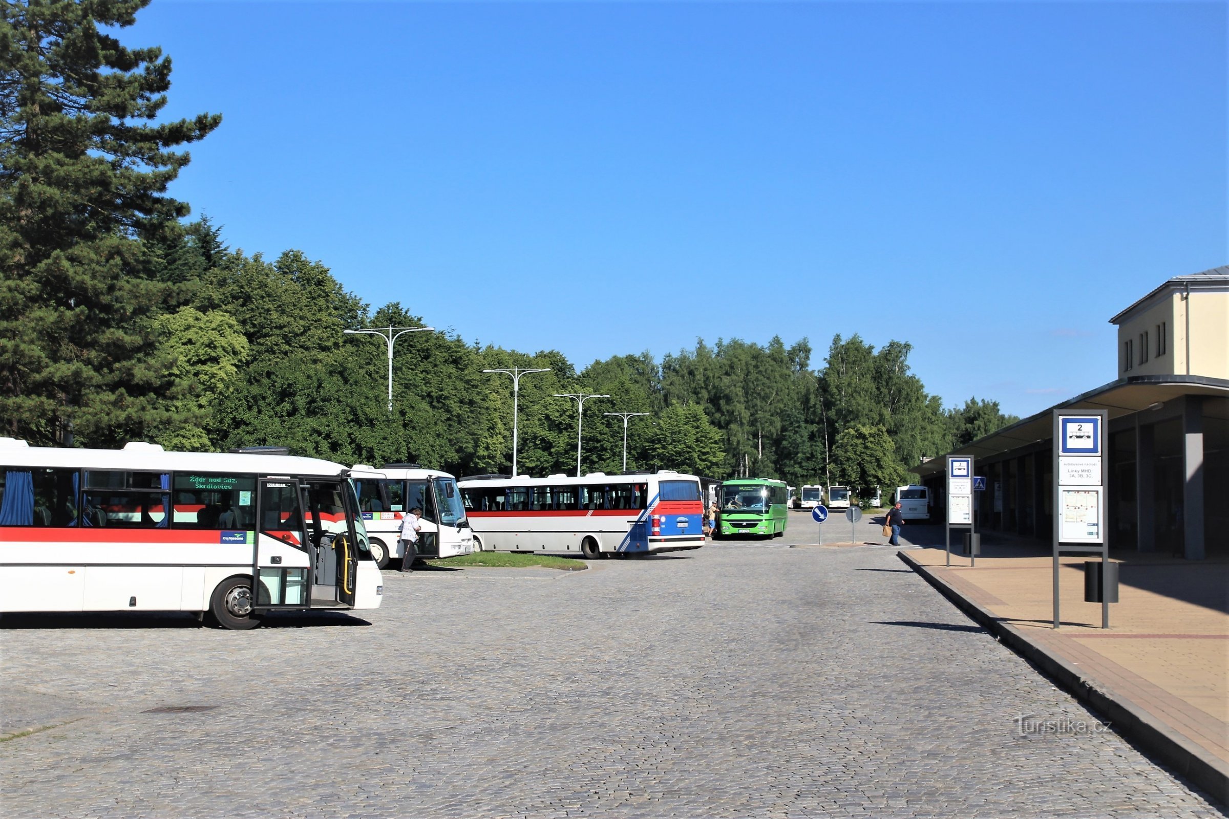 Žďár nad Sázavou - autobusové nádraží