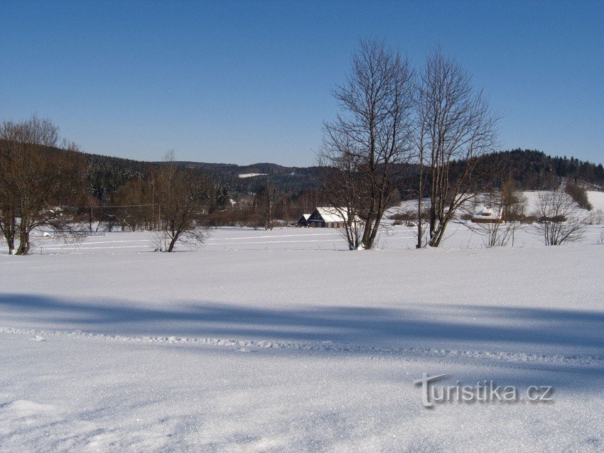 Žďárský-patak, jobbra Ptáčník