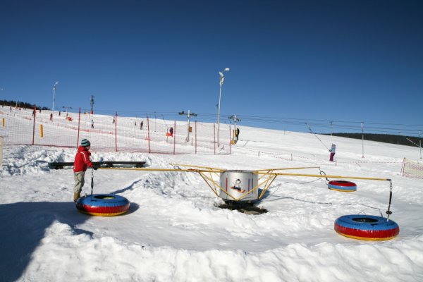 ζντιαρστρατσάν χιονοδρομικό κέντρο skiareal strachan zdiar
