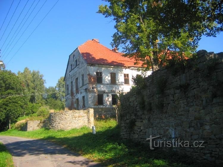 Zdoňov linna - olipa kerran