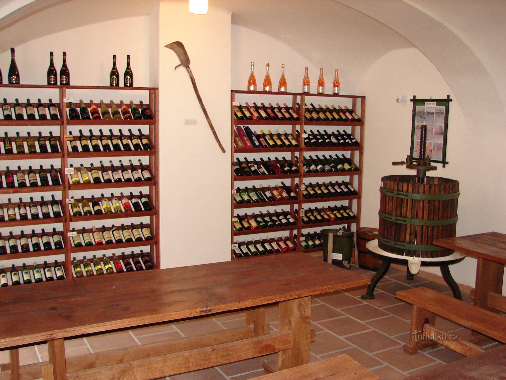vir: Narodni muzej kmetijstva, Praga; FOTO: Muzej vinogradništva, vrtnarstva in