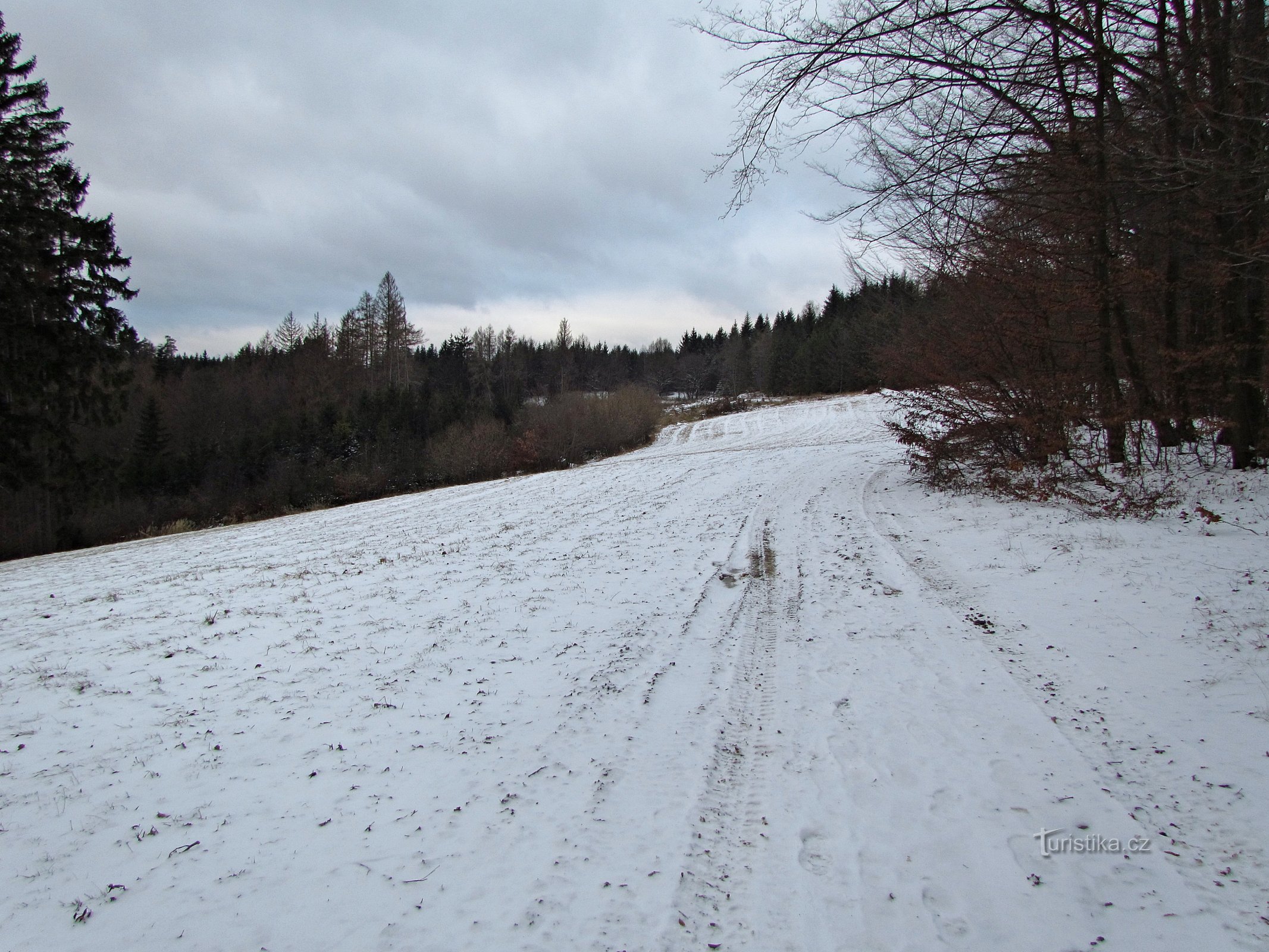 Från Syrákov via Papradna till Trnava