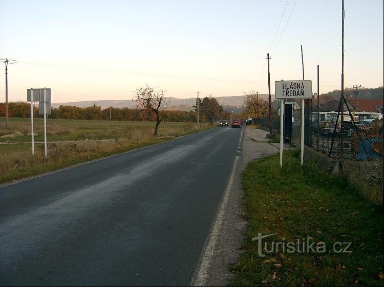 From the west: from road no. 116 from Karlštejn