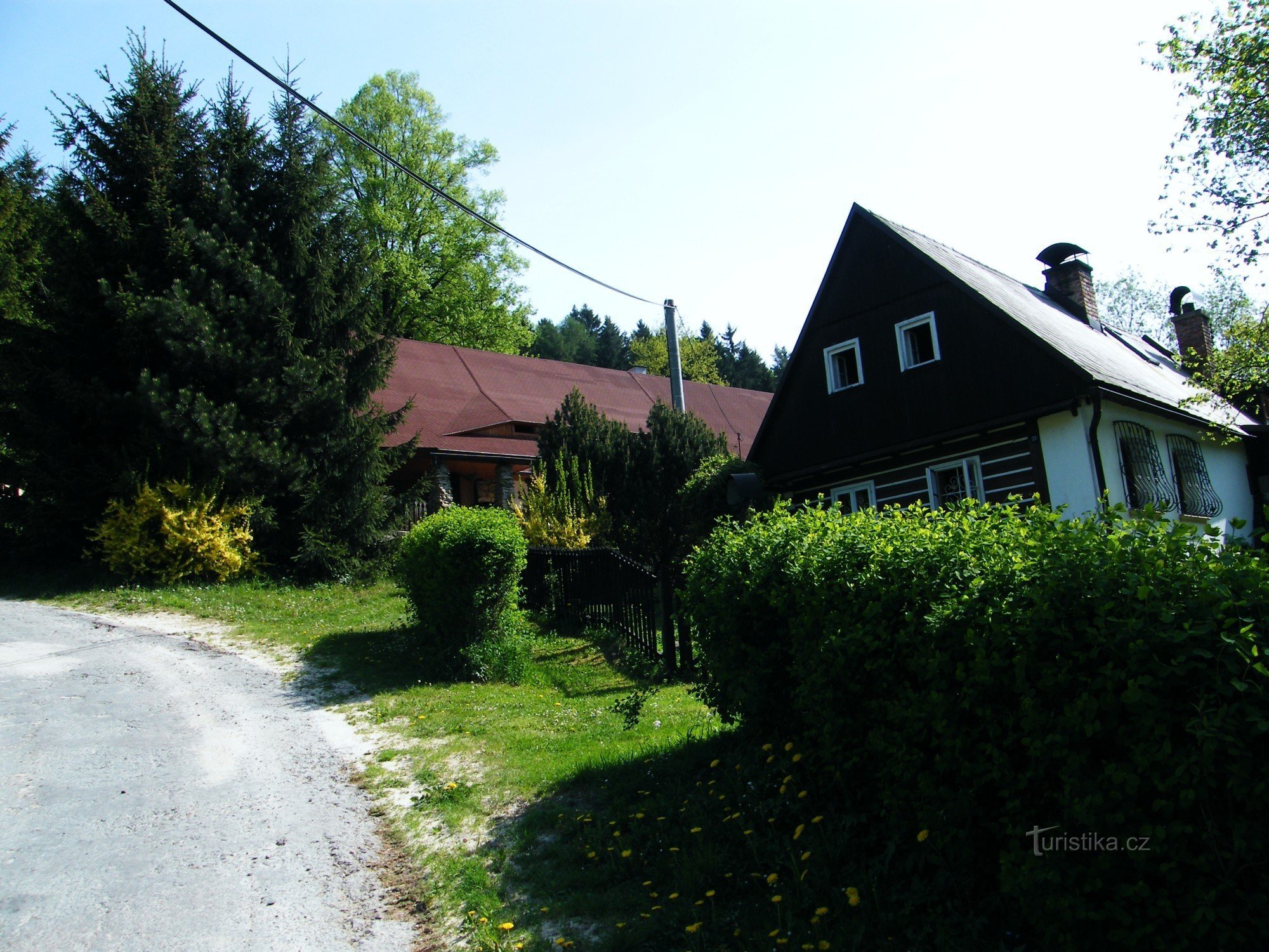 Da Ždár nad Metují via Maršov fino a Police nad Metují