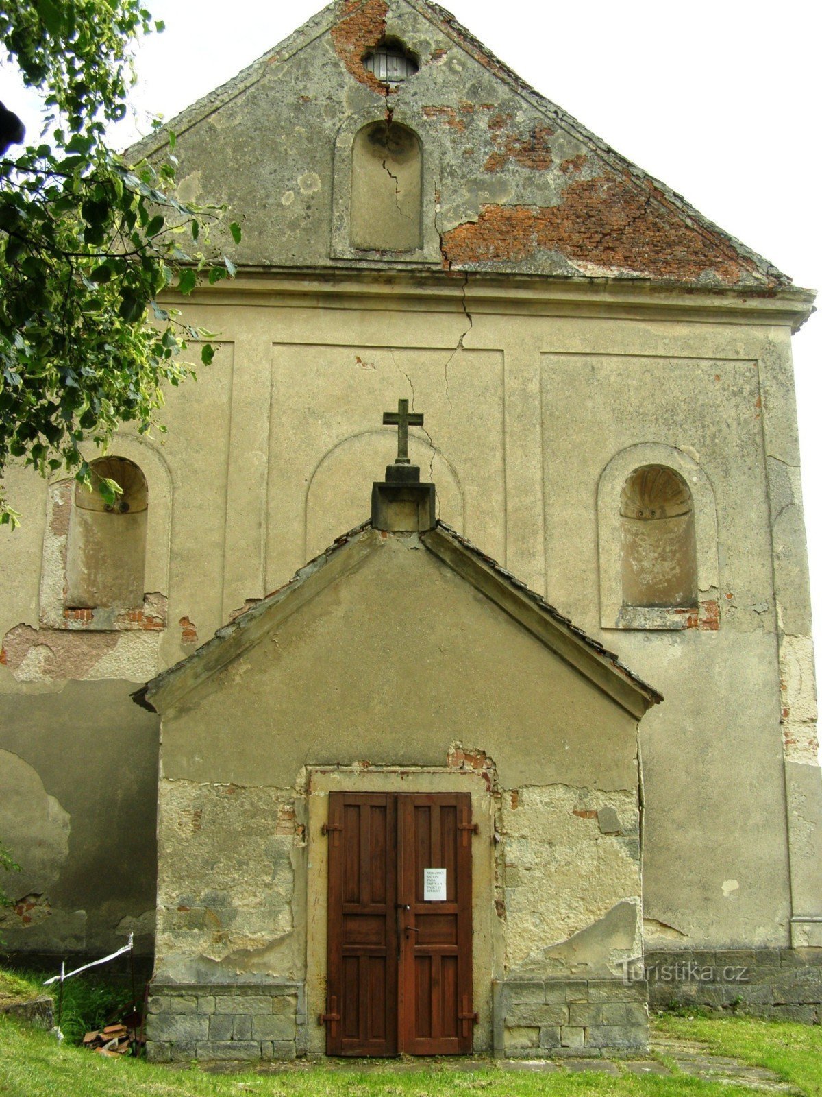 Zebín (Sedličky) - kościół Wszystkich Świętych