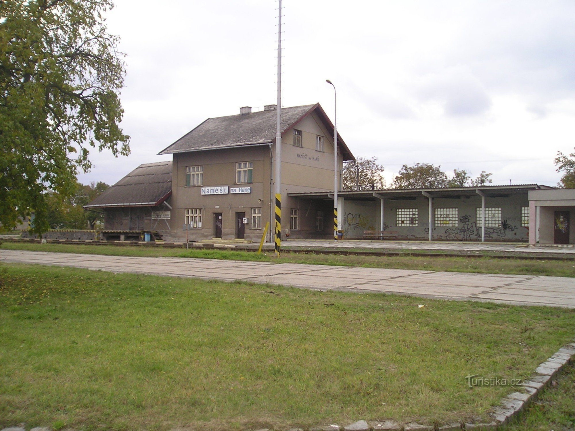 Dworzec kolejowy w Náměšt na Hané