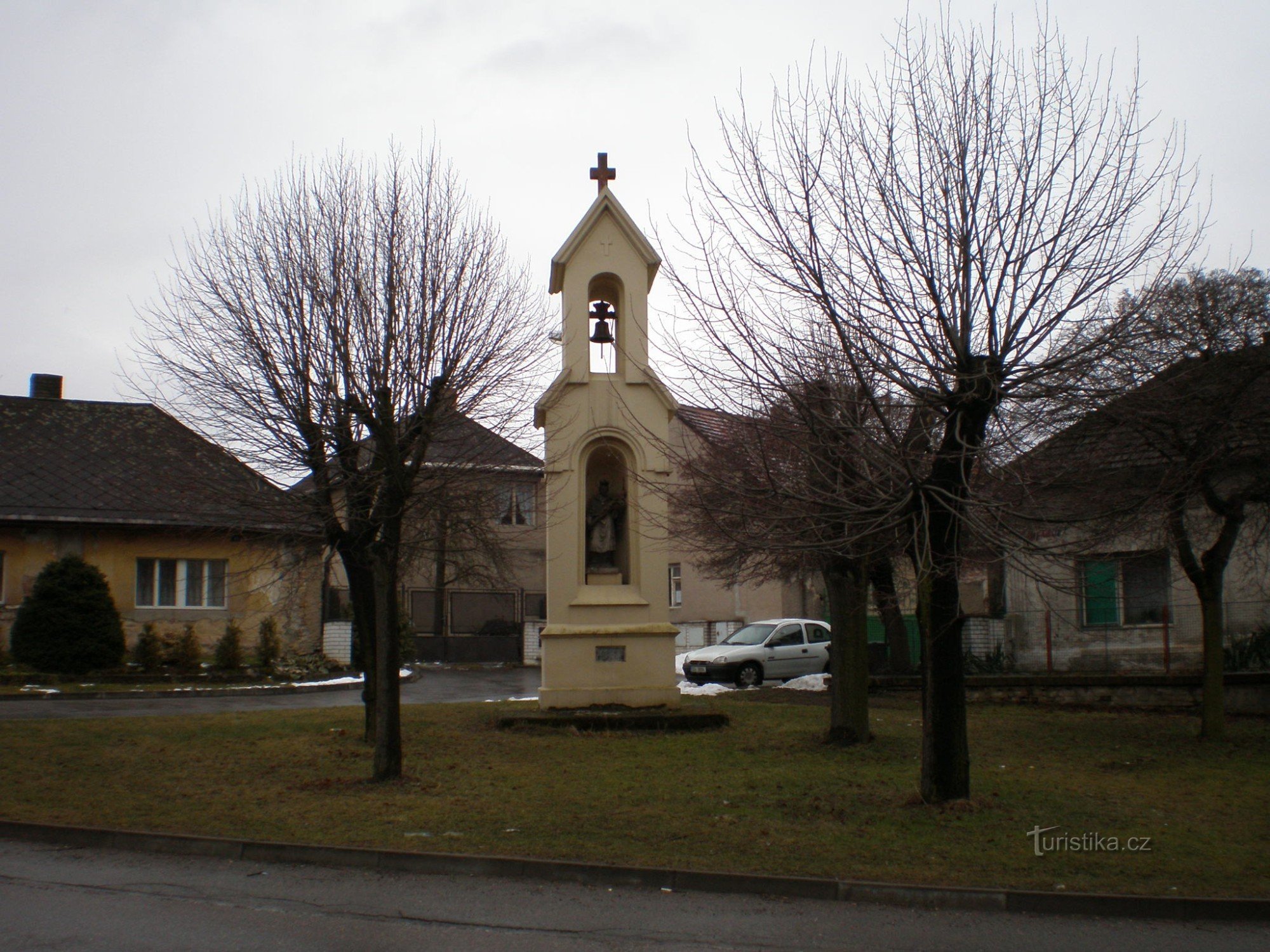 Zeleneč - cloche cloche