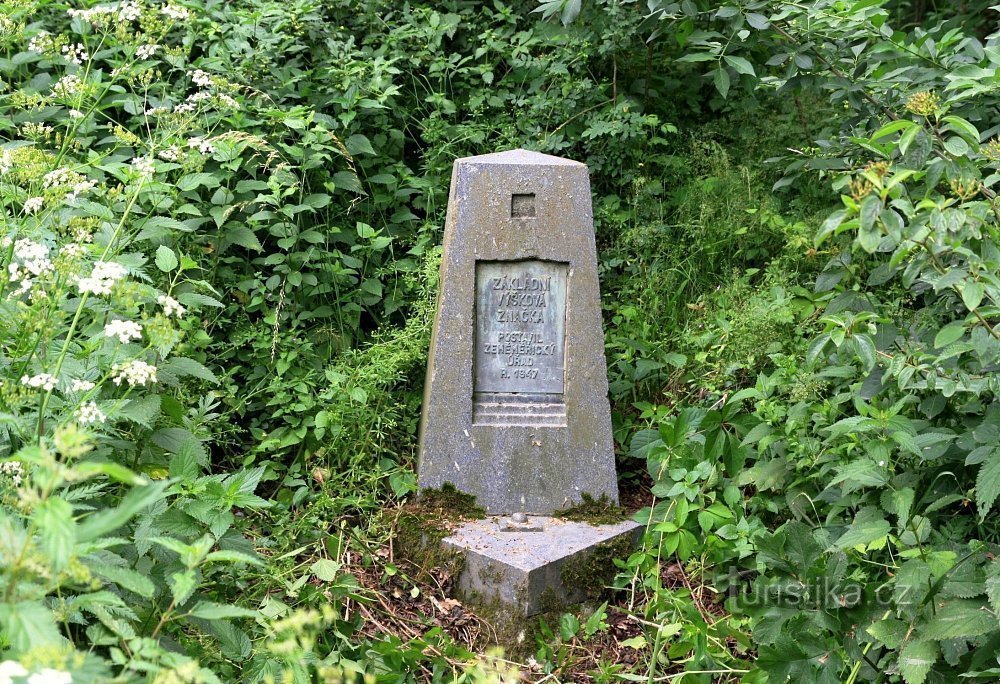 Želešice - point de nivellement de base, auteur : pasatur