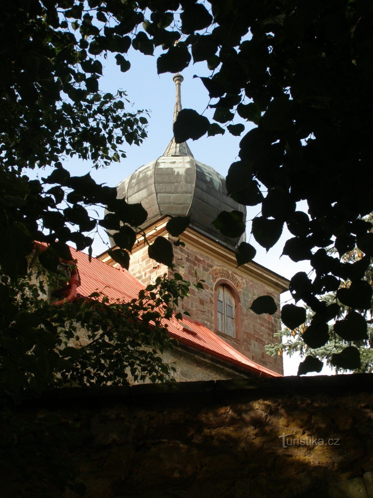 Eisenbahn - Kirche St. Lilie