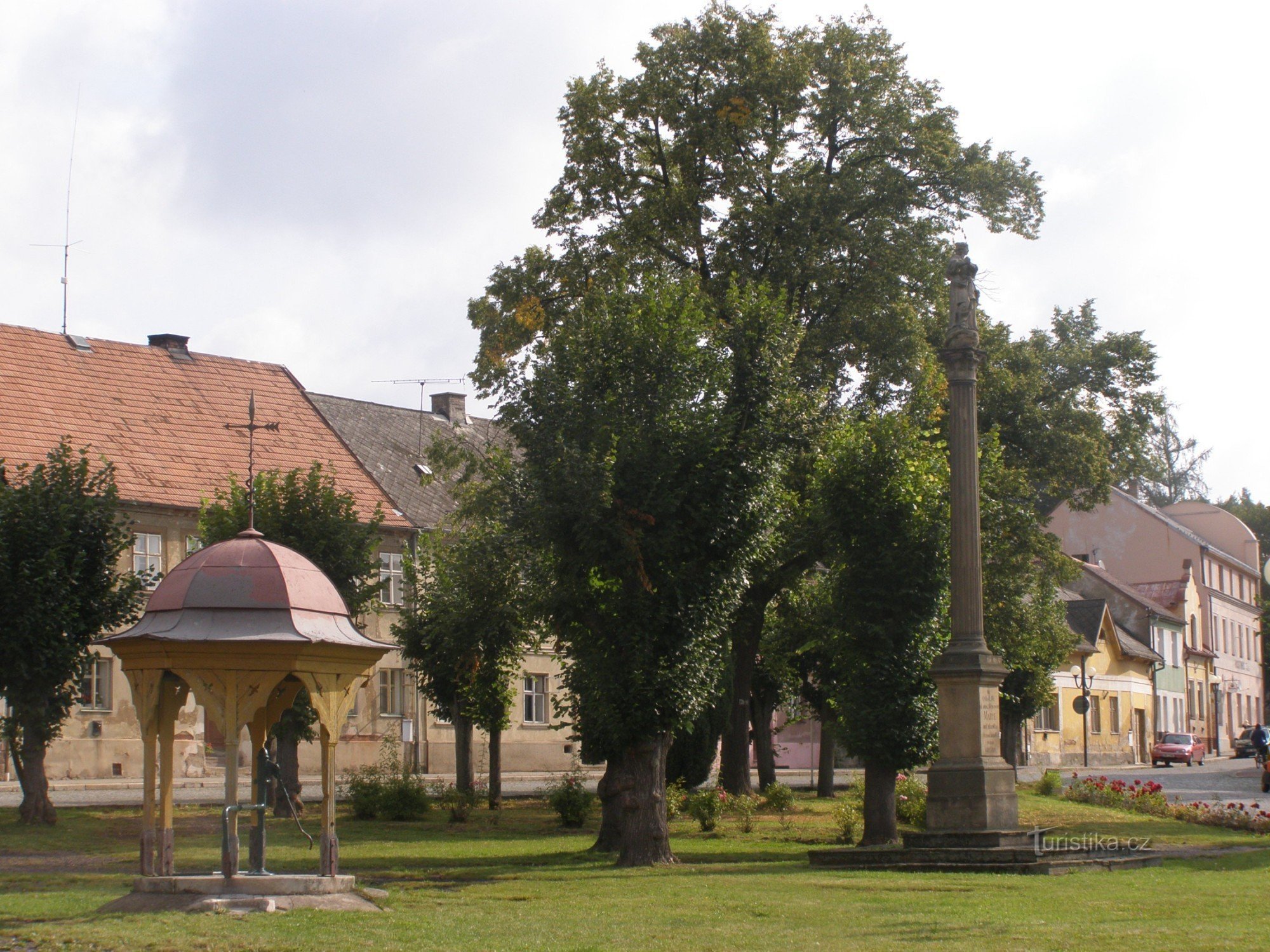 Ferrovia – Colonna mariana