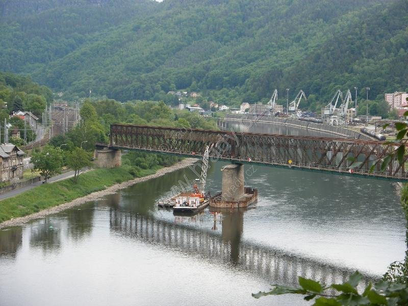 železniční most přes Labe