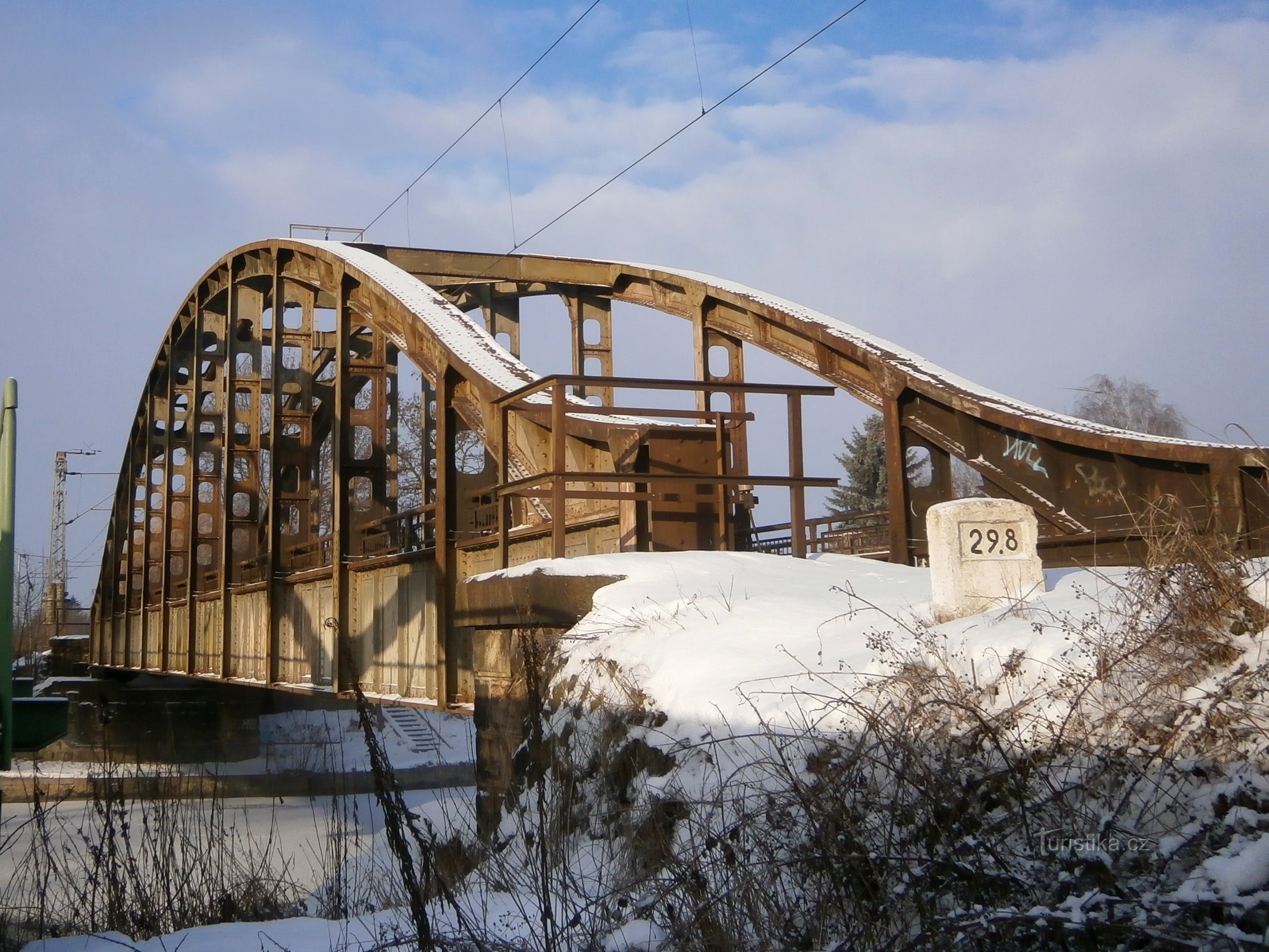 Most kolejowy nad Łabą (Hradec Králové, 15.1.2017)