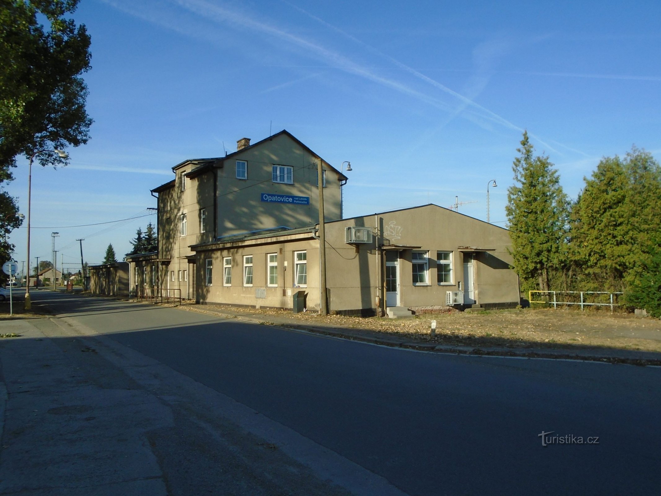 Stazione ferroviaria di Opatovice nad Labem-Pohřebačka (12.8.2018 settembre XNUMX)