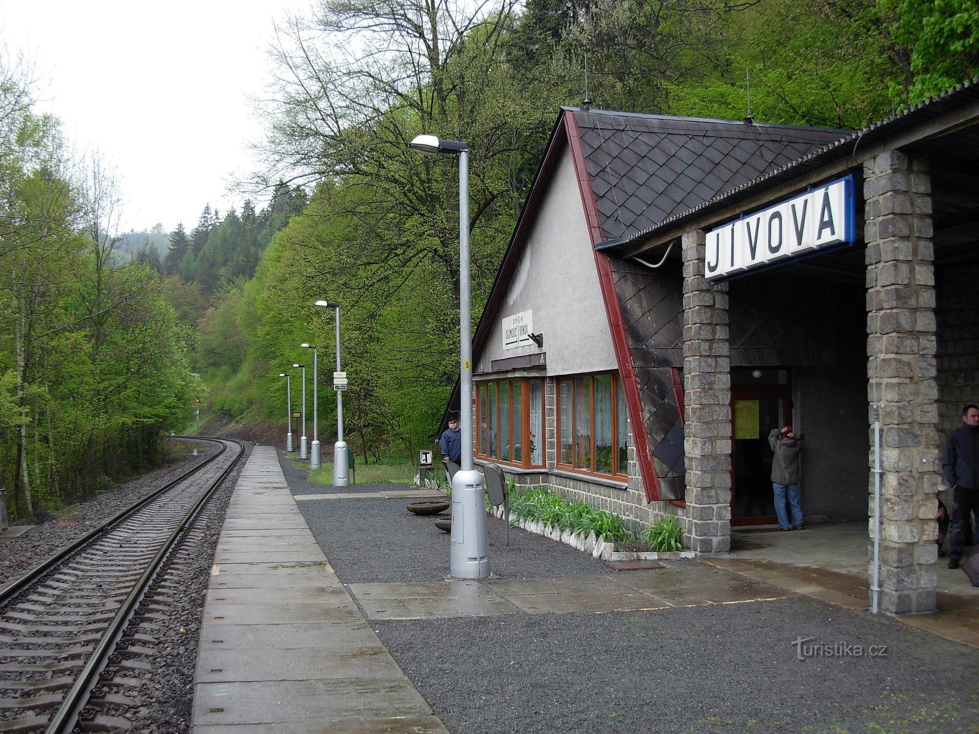 Železniška postaja Jívová