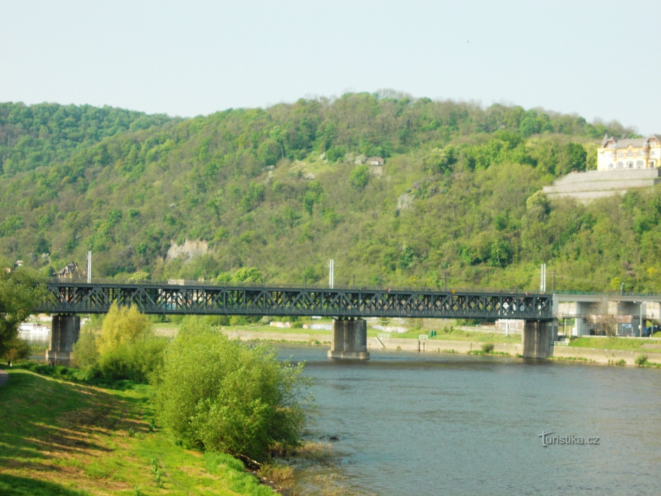 železniški most