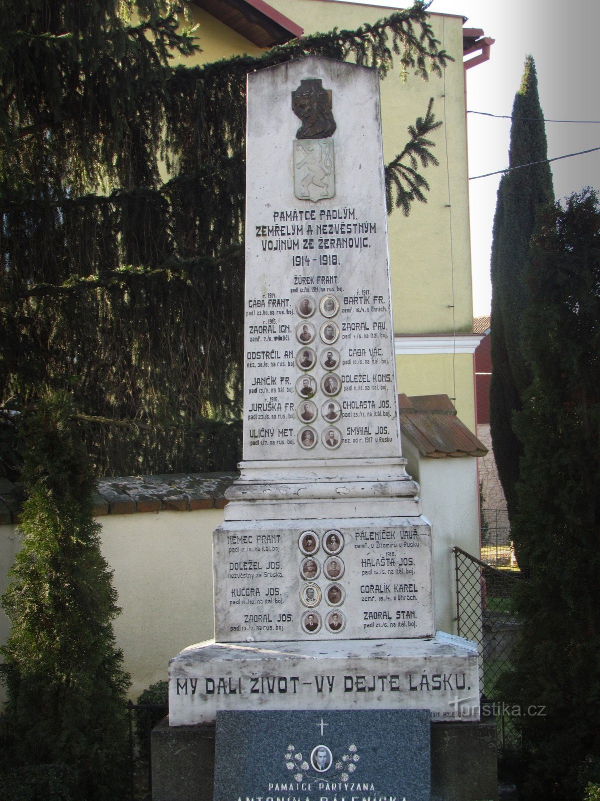 Žeranovice - Kaatuneiden muistomerkki