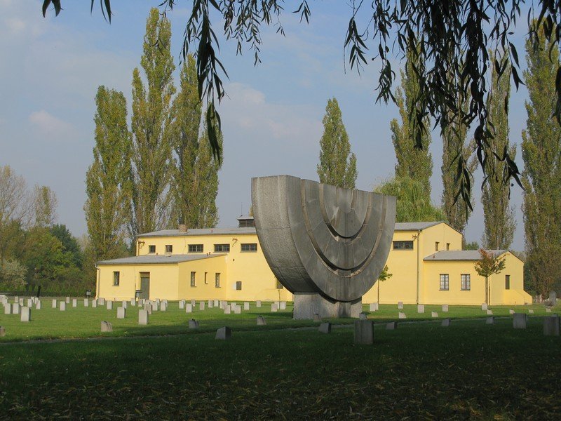 Cmentarz żydowski i krematorium w Terezinie