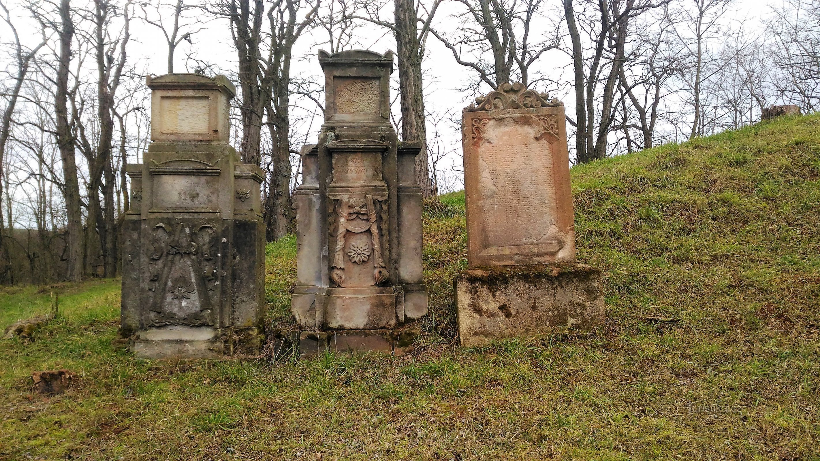 Cimetière juif de Drahonice.