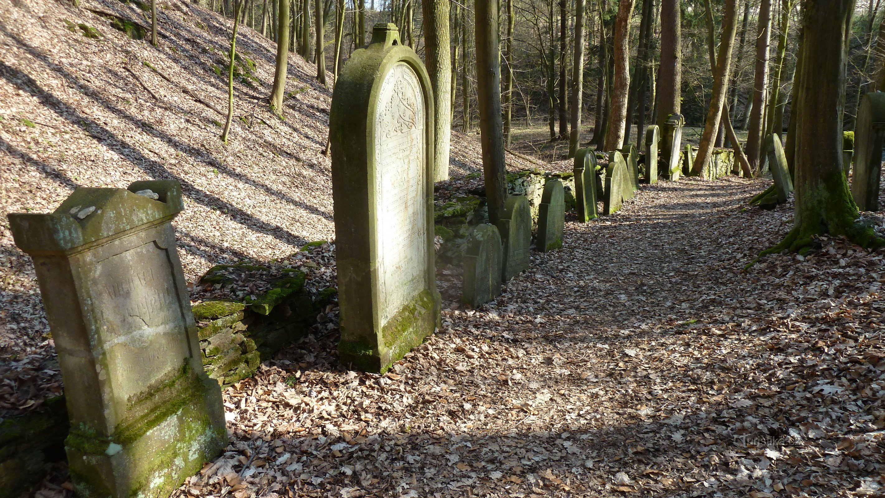 Podbrzezi jødiske kirkegård