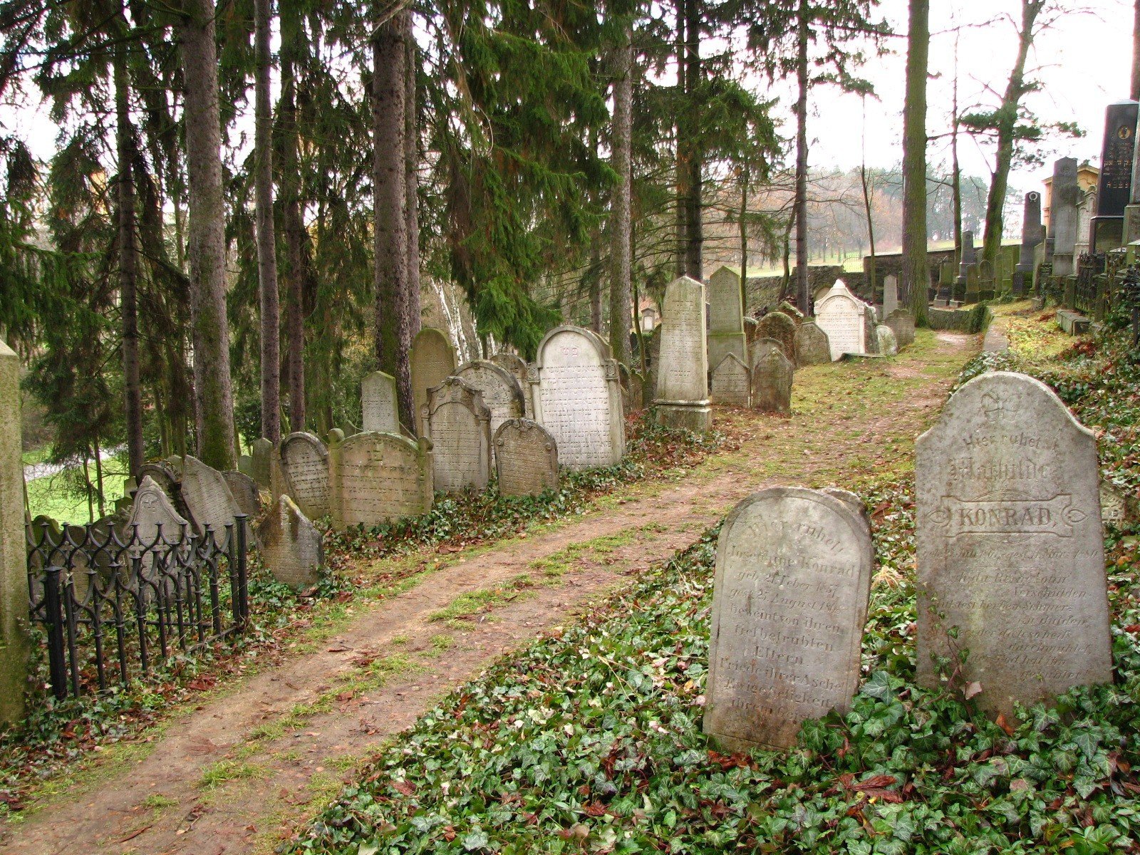 Třebíč judiska kyrkogården