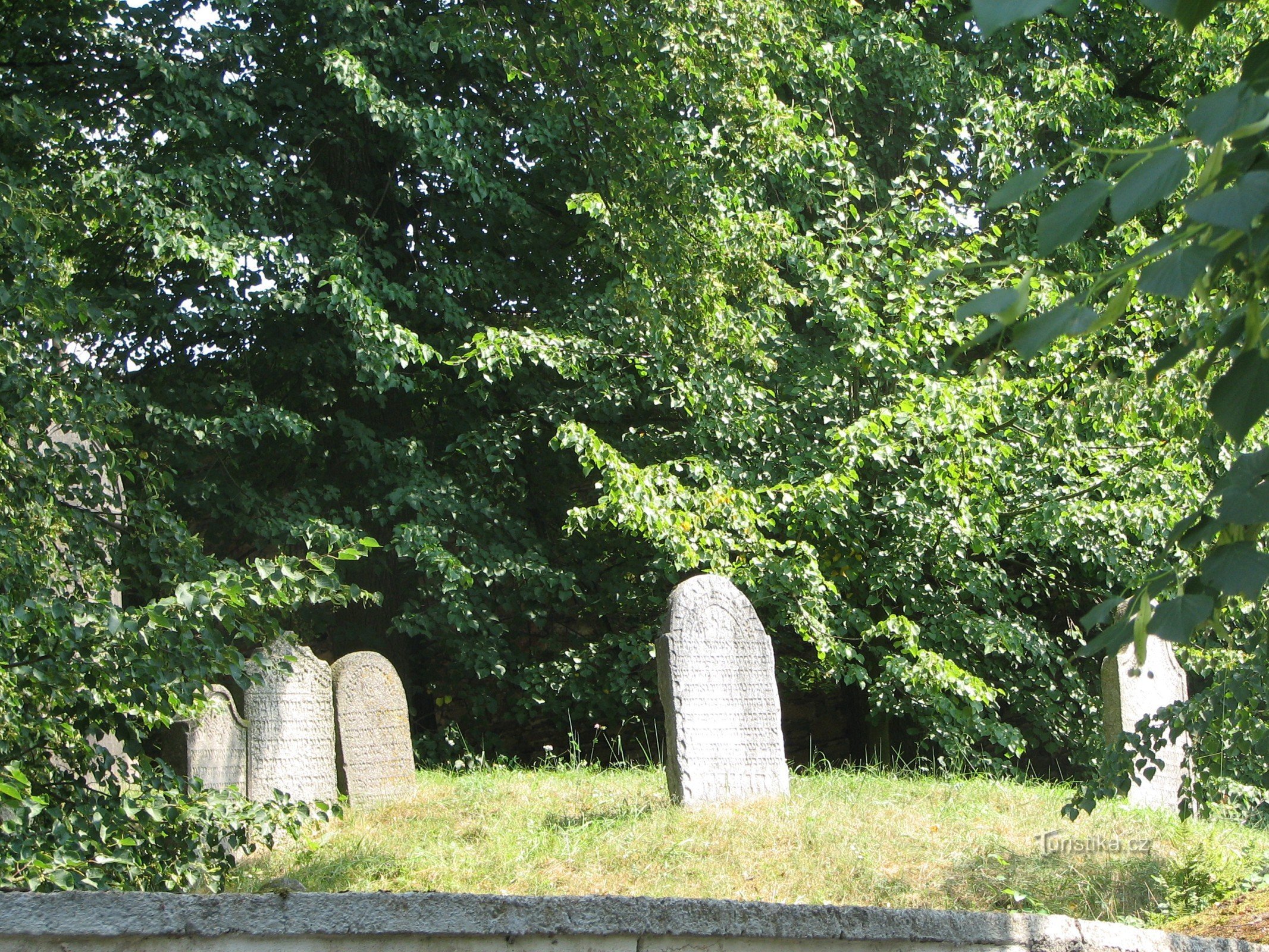 Cementerio judío en Bechyn