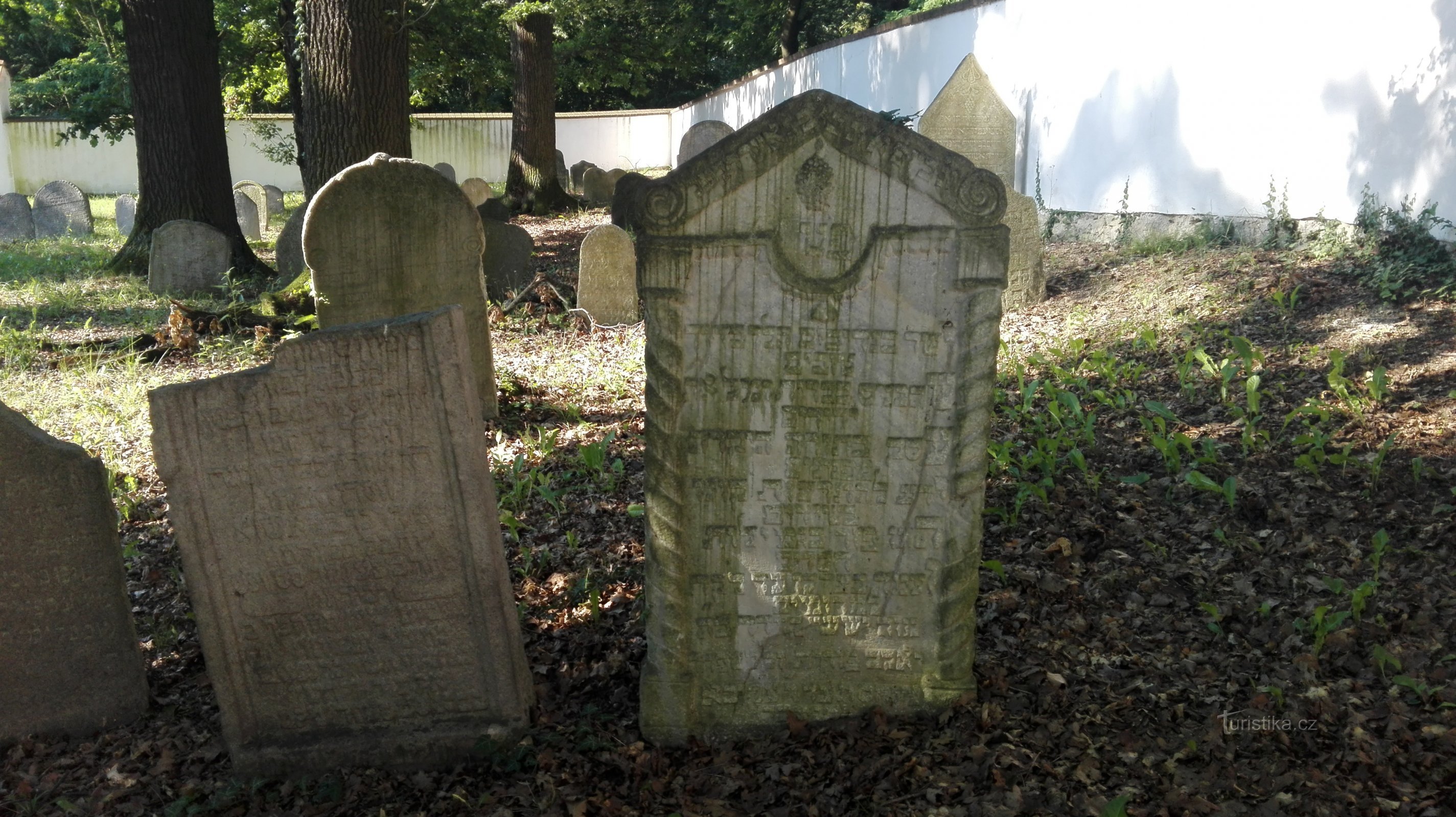 Joodse begraafplaats in Hluboká nad Vltavou