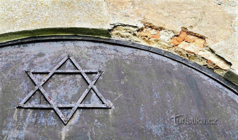 Еврейское кладбище в Йичине - Седлички