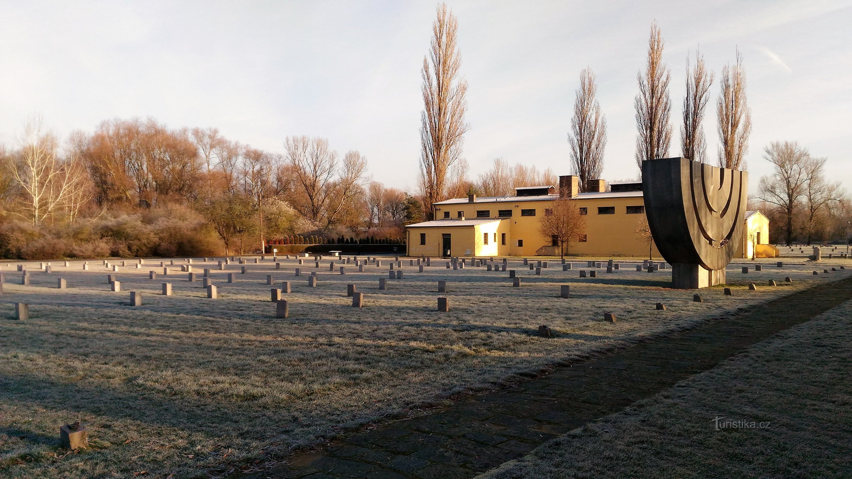 Joodse begraafplaats in Terezín.