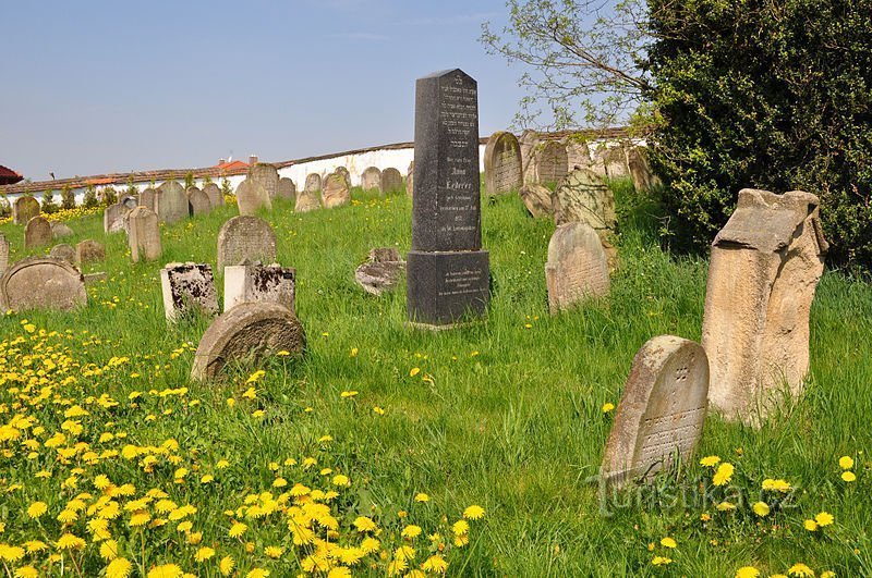 Jüdischer Friedhof in Spálené Poříčí