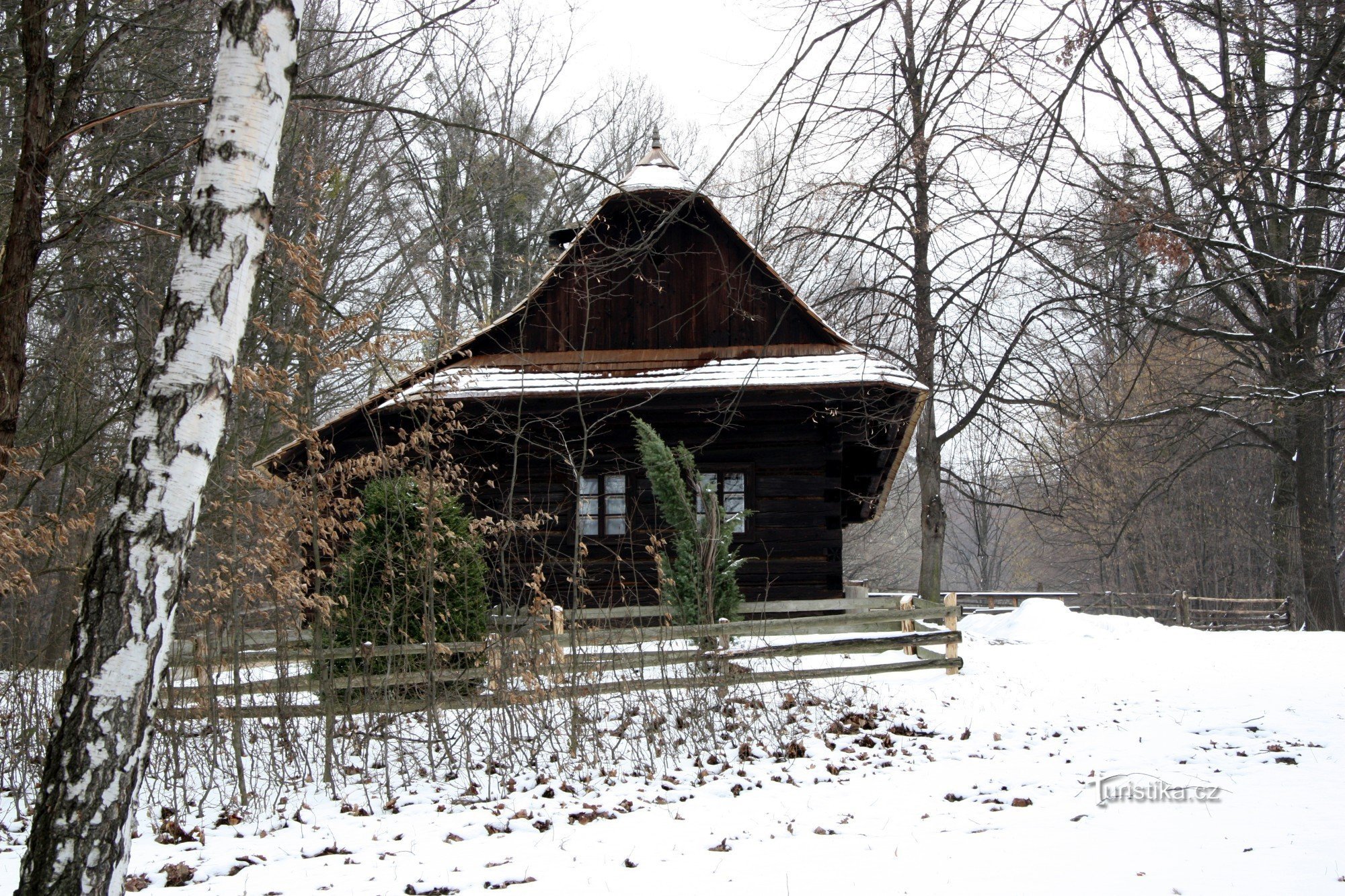 Winterspaziergang durch das Freilichtmuseum in Rožnov + Von Pusteven nach Rodhošť