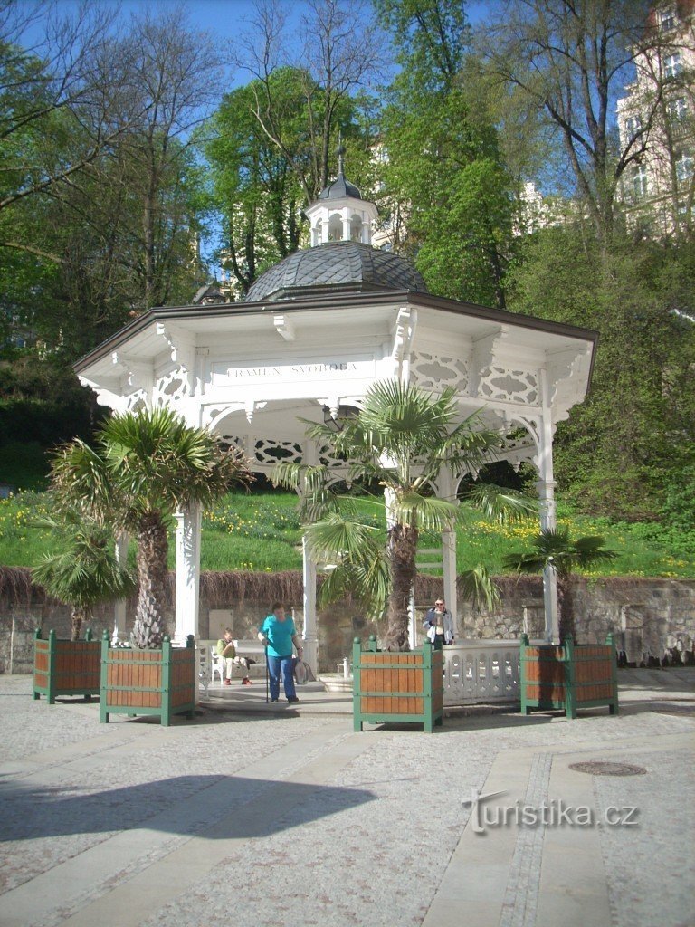 Зитковская колоннада