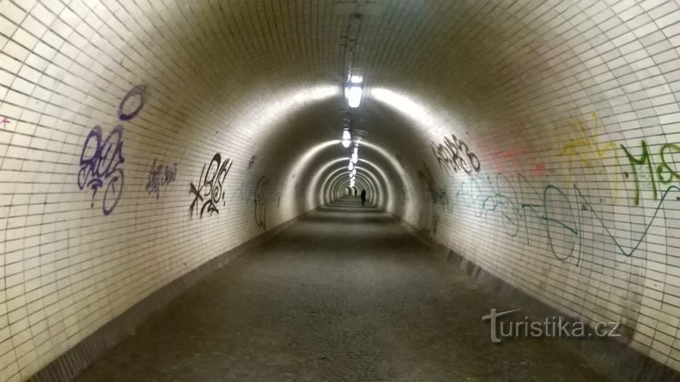 Tunelul pietonal Žižkov