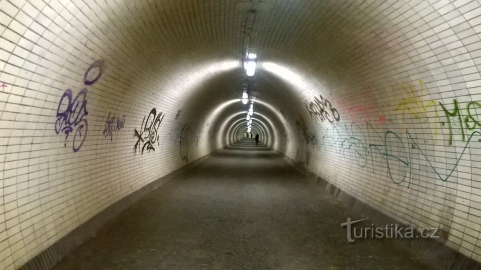 Žižkovský tunel pro pěší