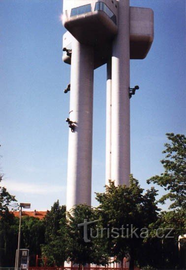 Žižkov televizijski stolp