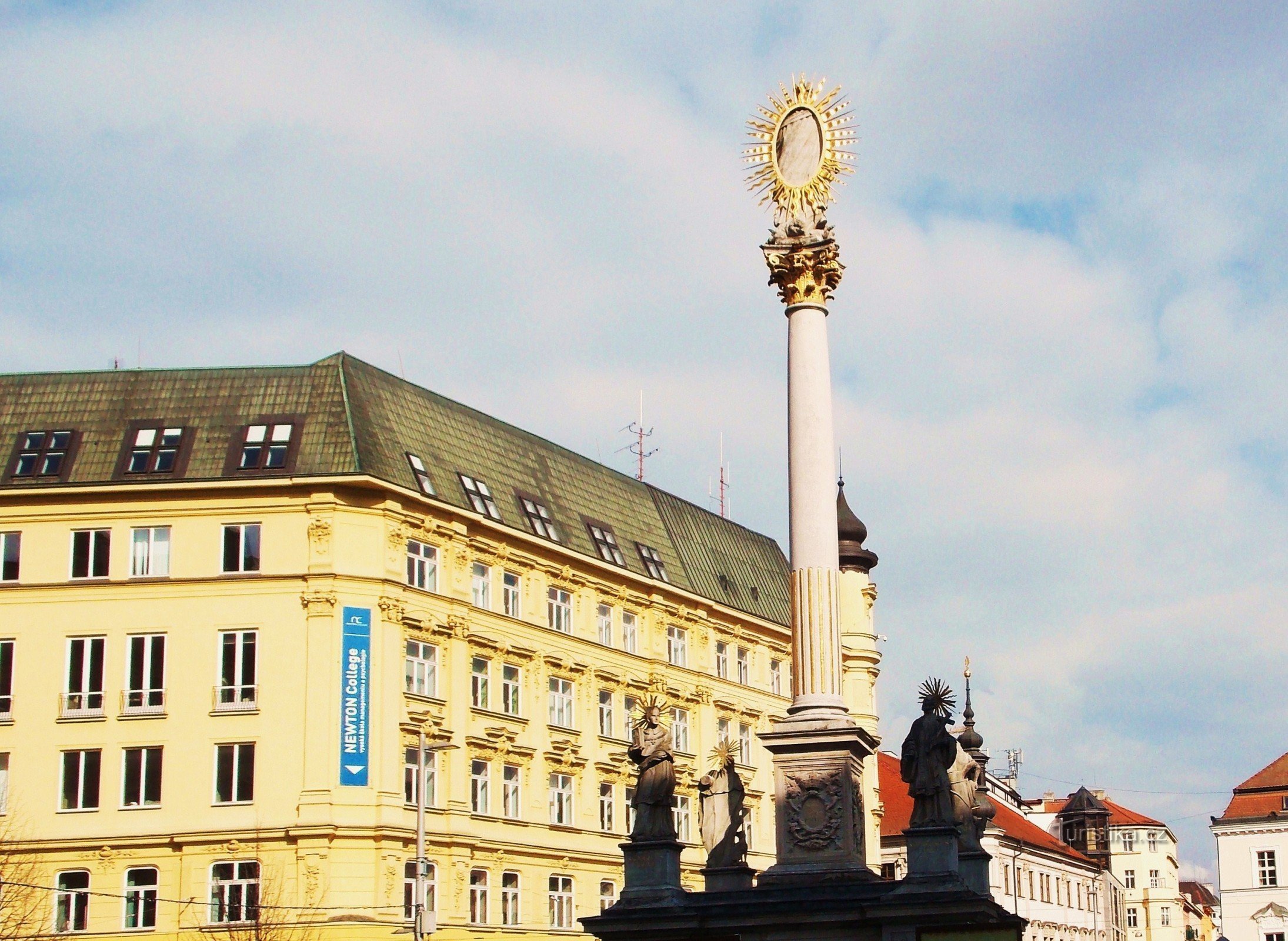 Det gyllene skeppet på Frihetstorget i Brno