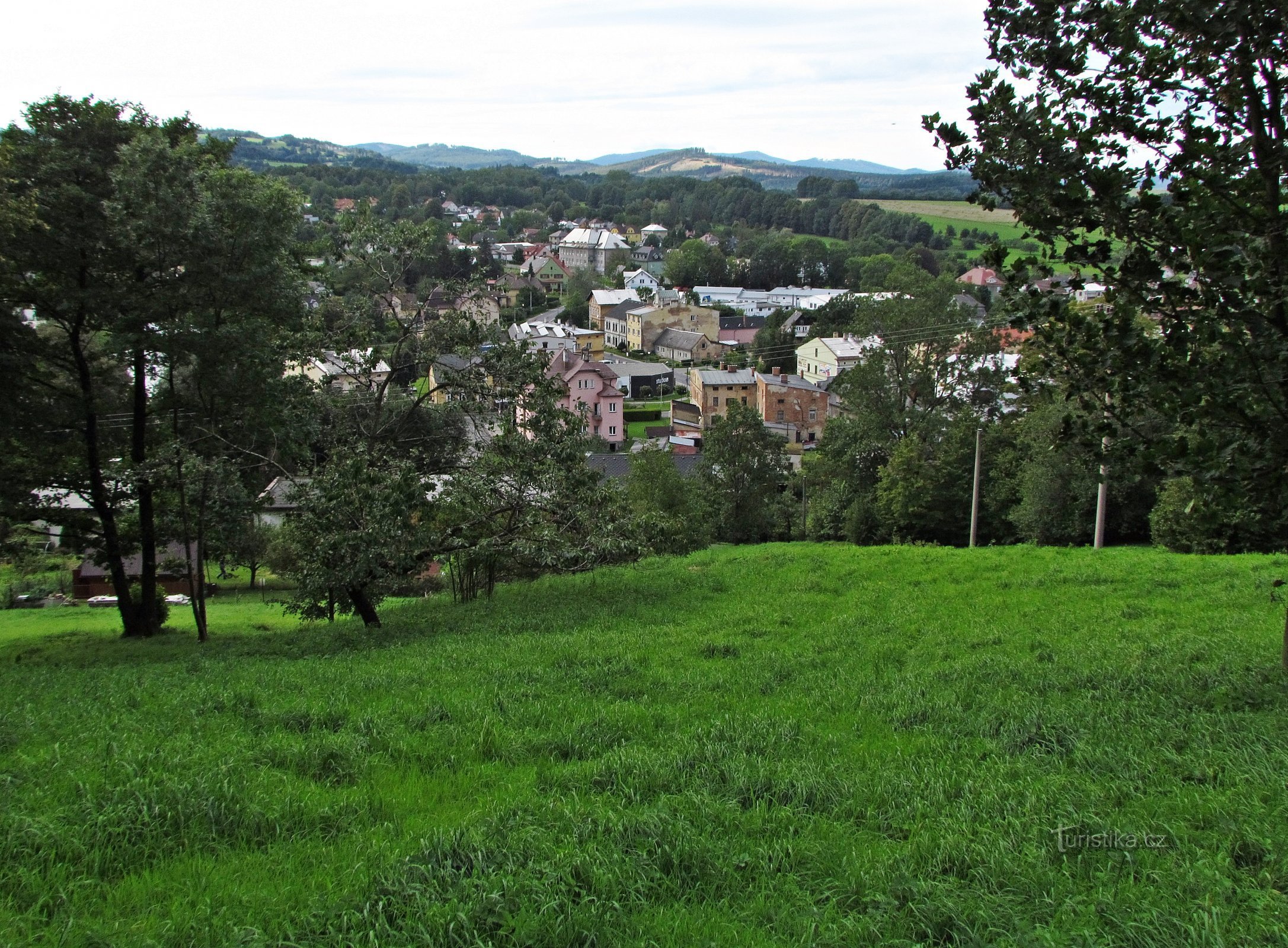 Zlaté Hory från berget Rochus sluttningar