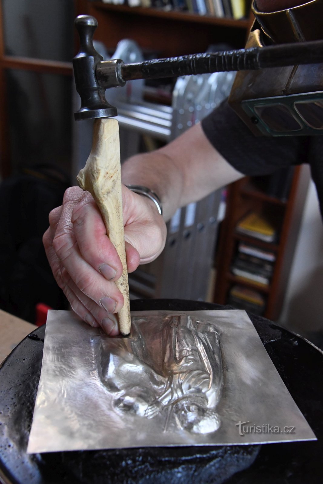 Goldenes Handwerk oder Entdecken Sie mit uns das Geheimnis goldener Schätze!