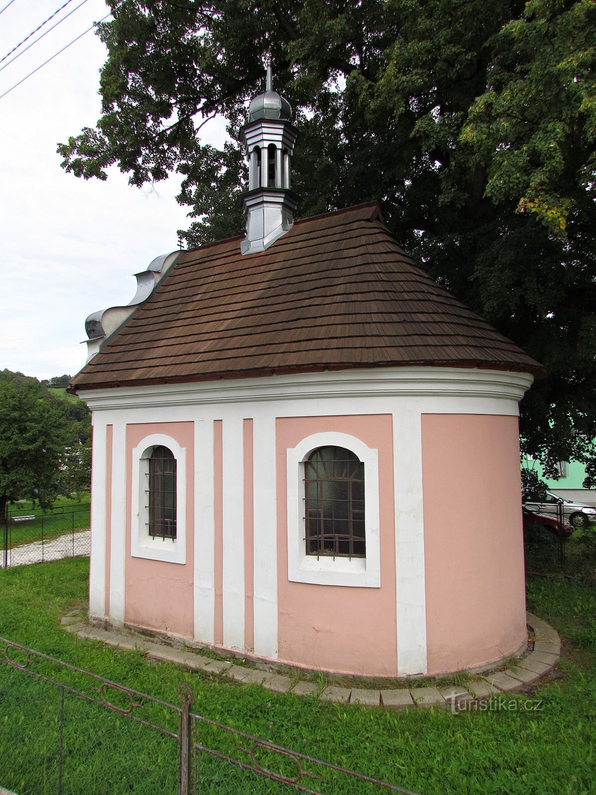 Zlatohorská 圣三一教堂