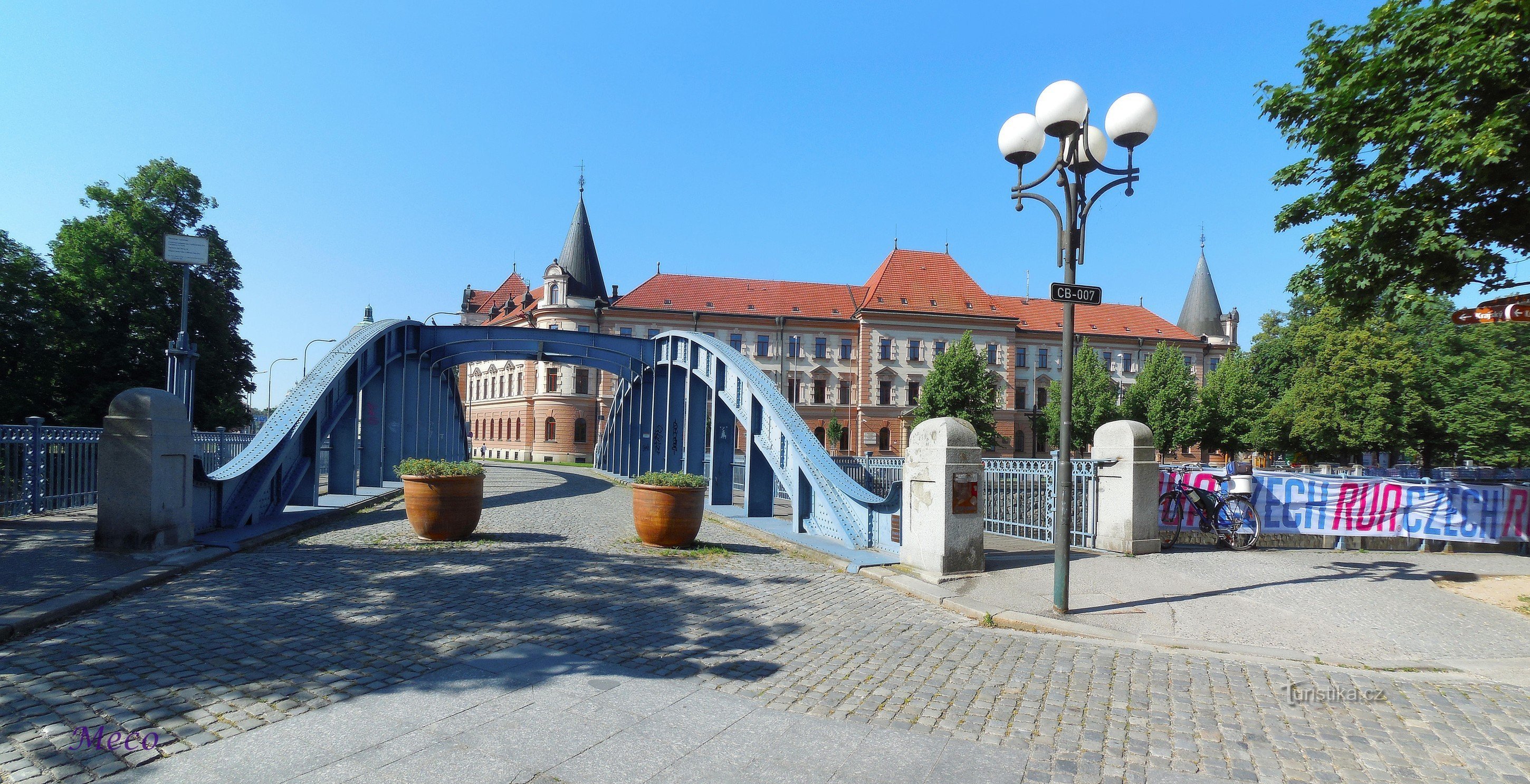 Cầu Vàng - Cung điện Công lý - České Budějovice