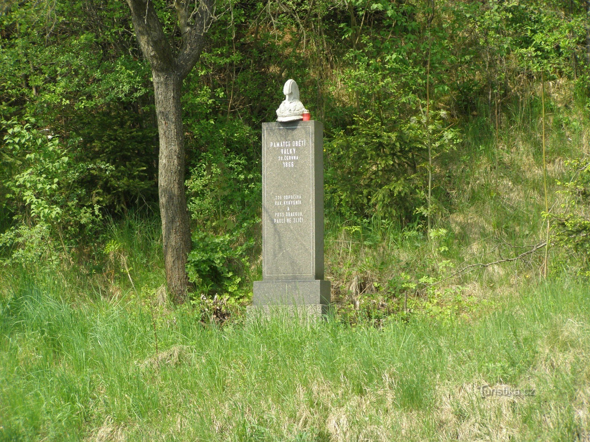 Zlíč - monumento a la batalla de 1866