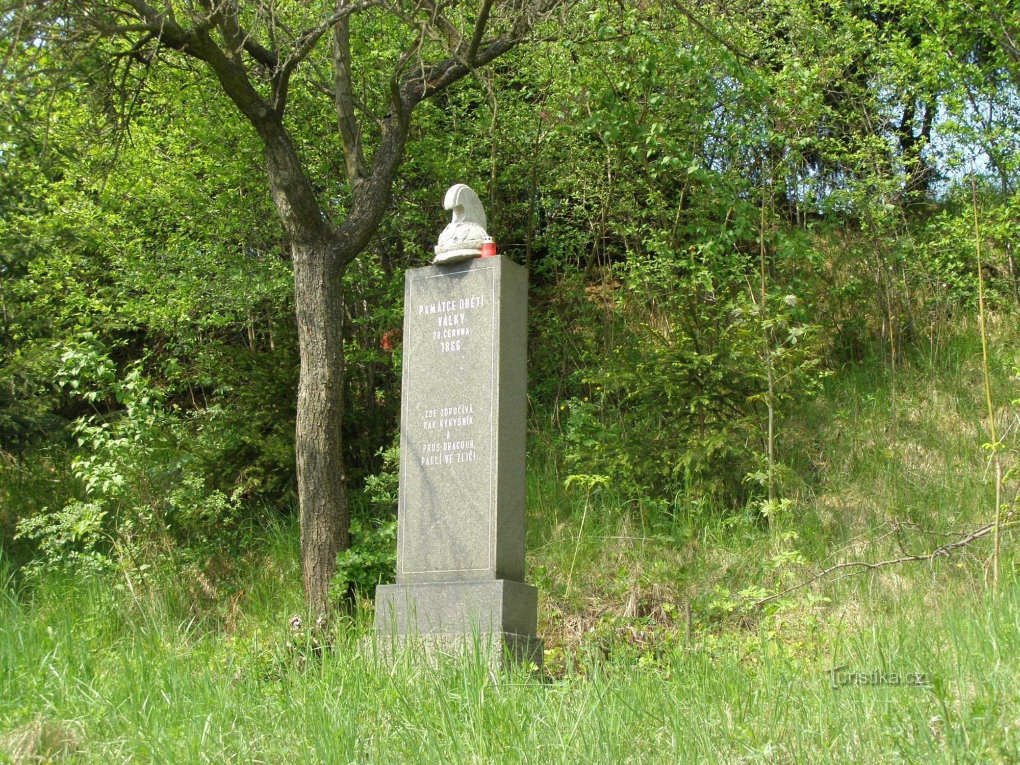 Zlíč - monumento a la batalla de 1866