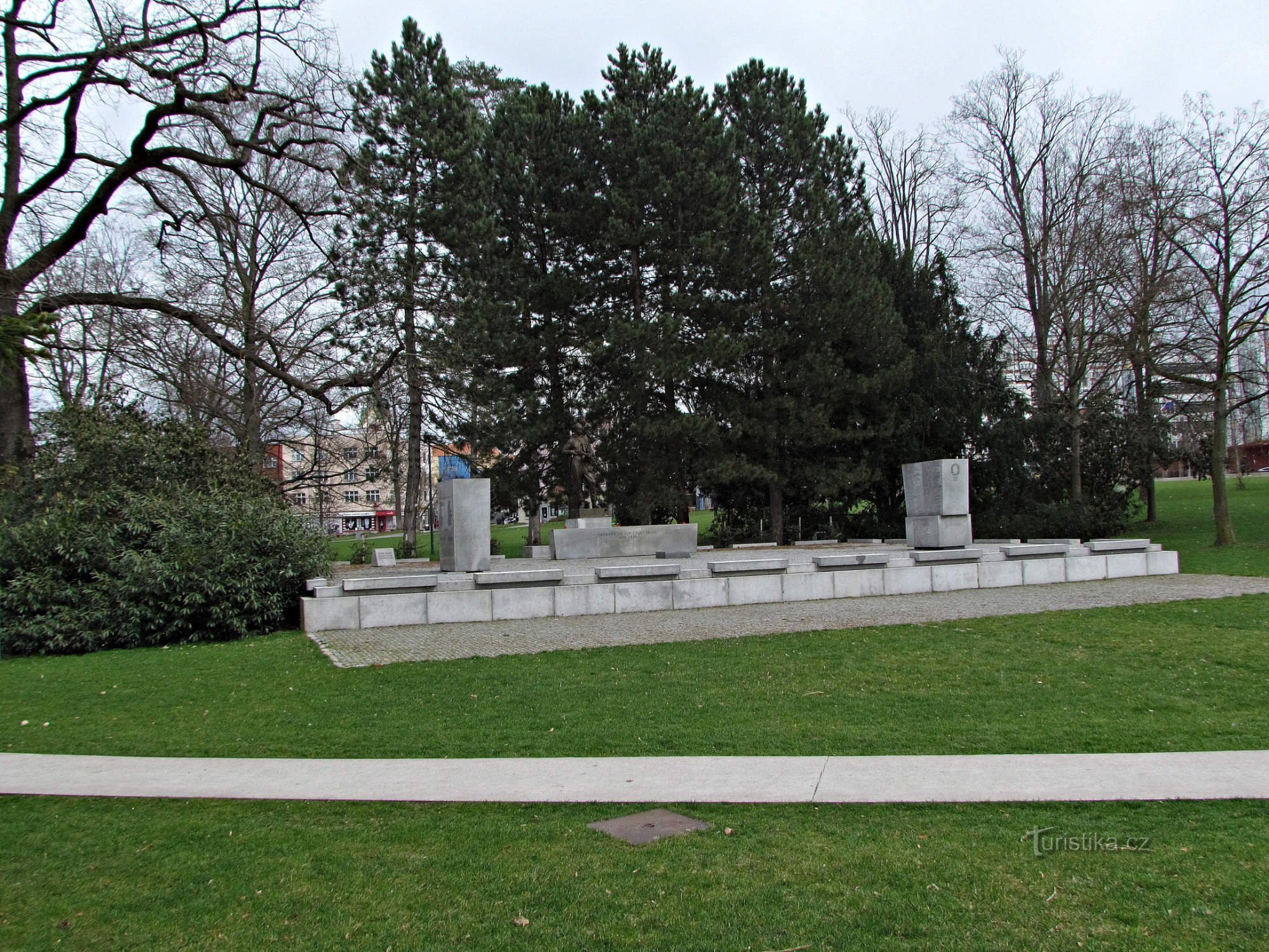 Zlín - Monumentul Eliberării