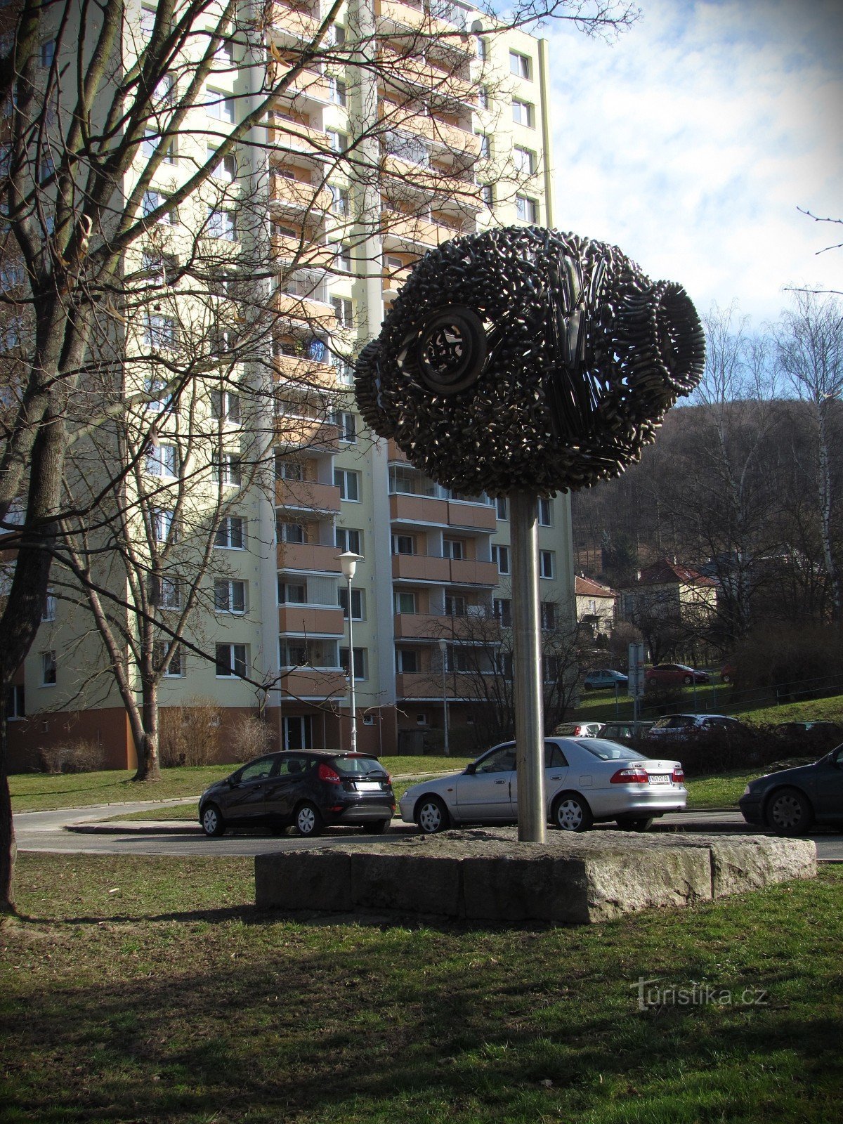 Zlín - skulptur vid foten