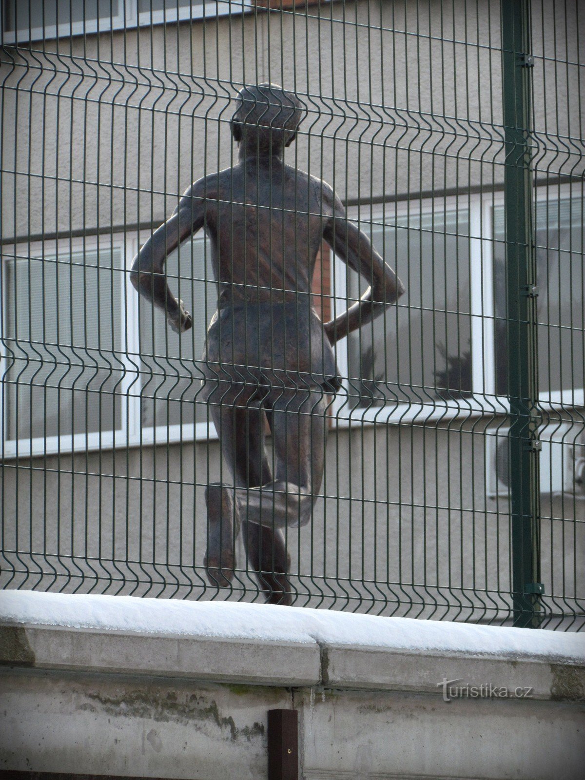 Zlín - statuia lui Emil Zátopek